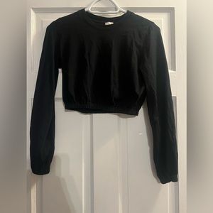 Aritzia Wilfred Cropped Long Sleeve with Cinched Bottom